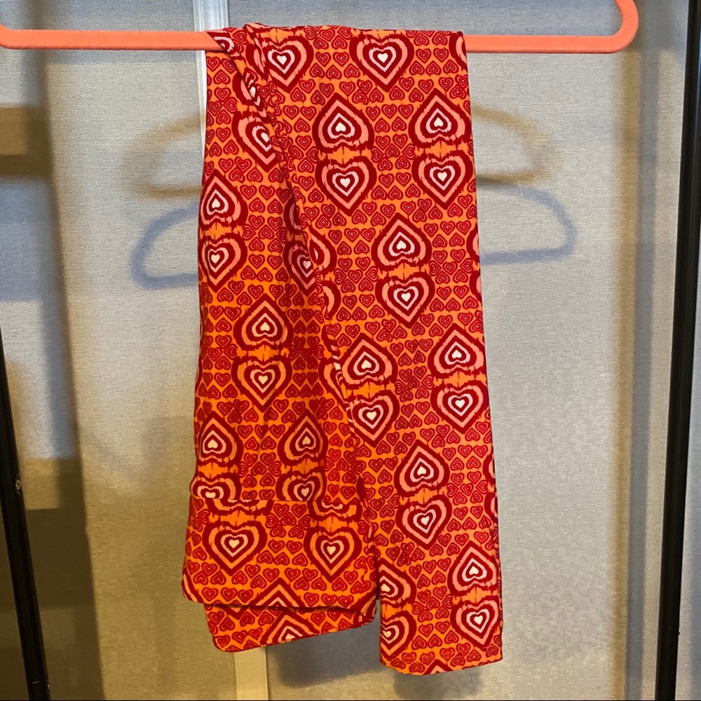 NWOT LuLaRoe OS Heart Leggings